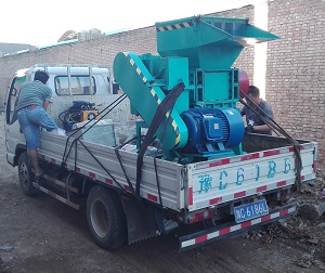 如何用单轴撕碎机经济地破碎又硬又滑的塑料机头料 如何用单轴撕碎机经济地破碎又硬又滑的塑料机头料